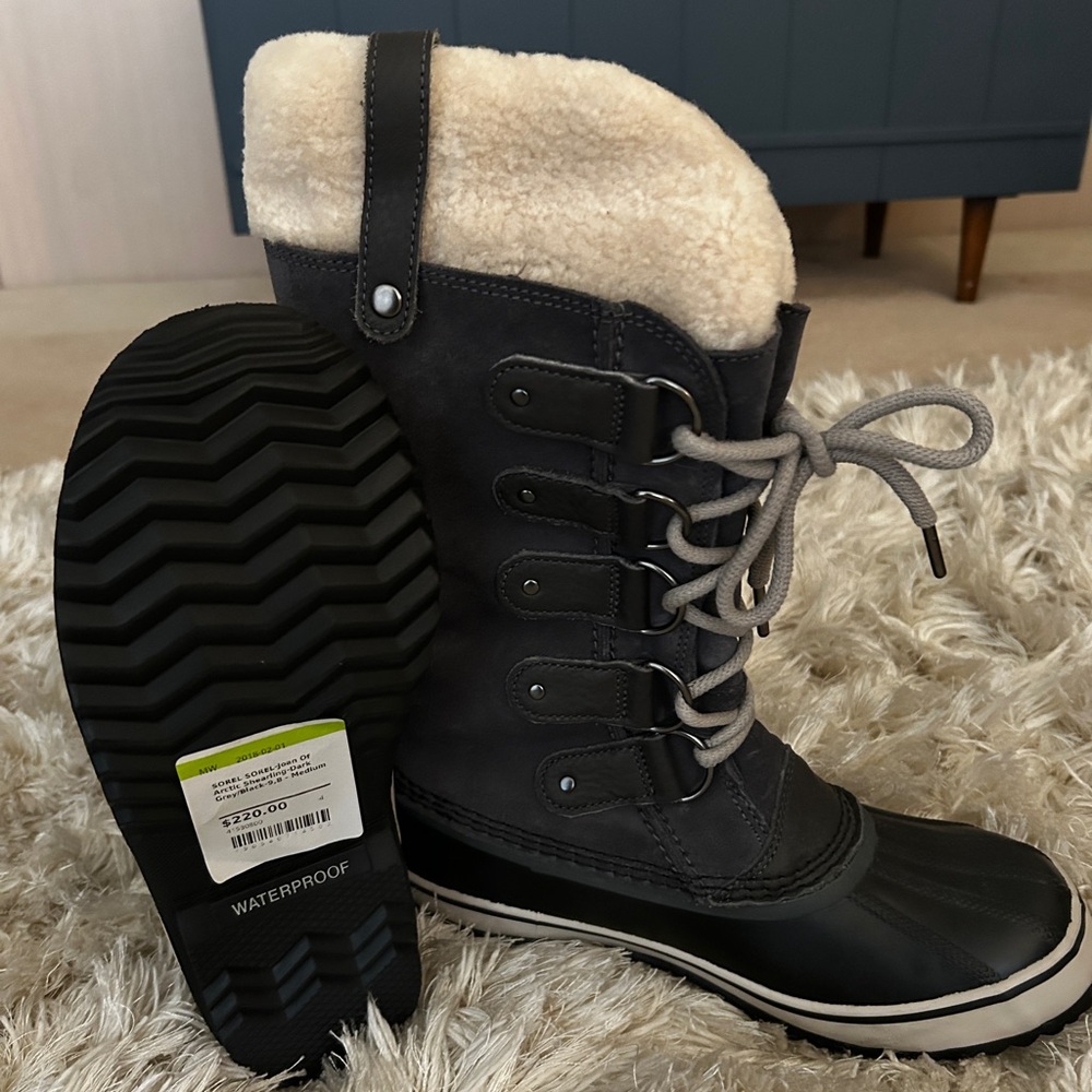 Sorel Dark Grey Boots with Cream Interior